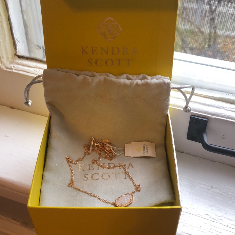 Kendra Scott Necklace - Picture 1 of 2